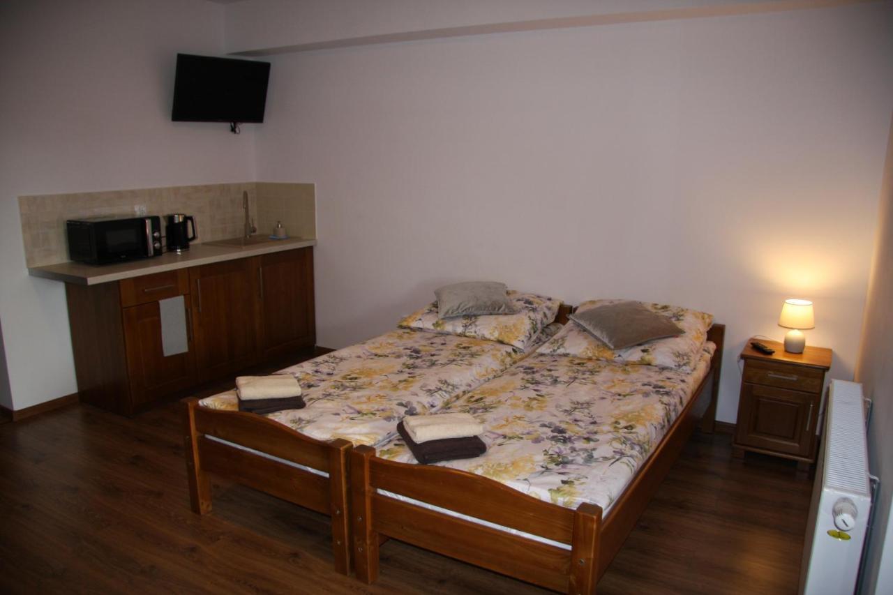 Mietusia Przystan - Wynajem Pokoi Hotel Ciche  ภายนอก รูปภาพ