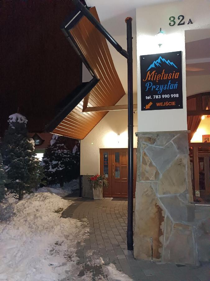 Mietusia Przystan - Wynajem Pokoi Hotel Ciche  ภายนอก รูปภาพ